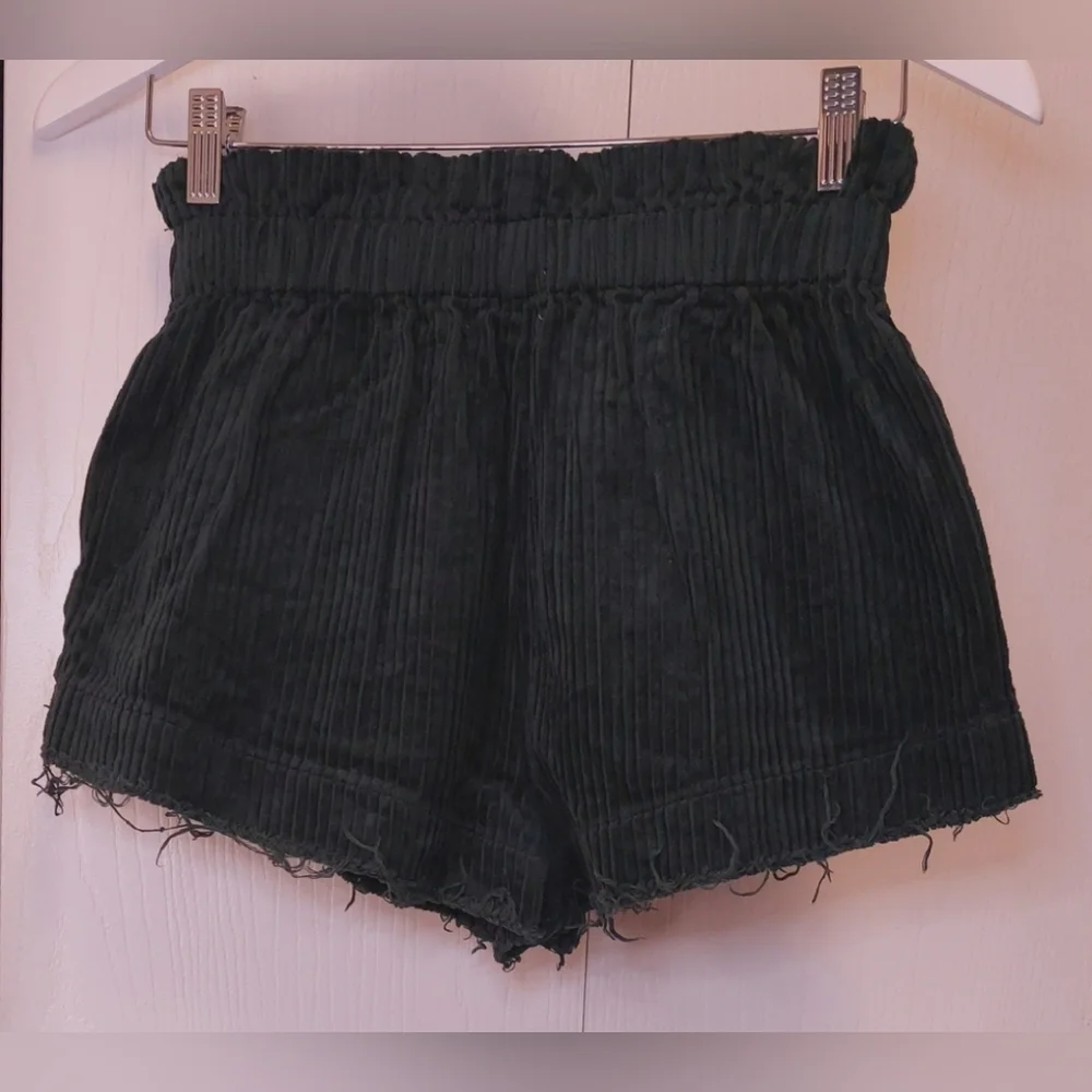 Urban Outfitters Corduroy Frayed Hem Shorts Size XS Forest Green Paper bag Waist
